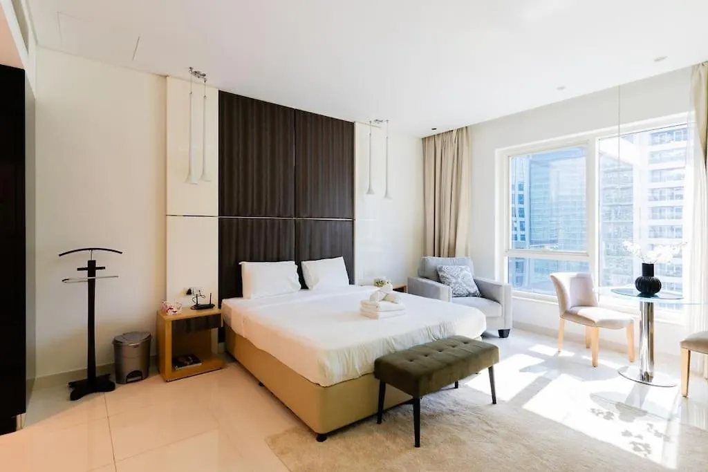 Stylish Studio With Storage Room In Hotel L Fits 2 Dubai United Arab Emirates